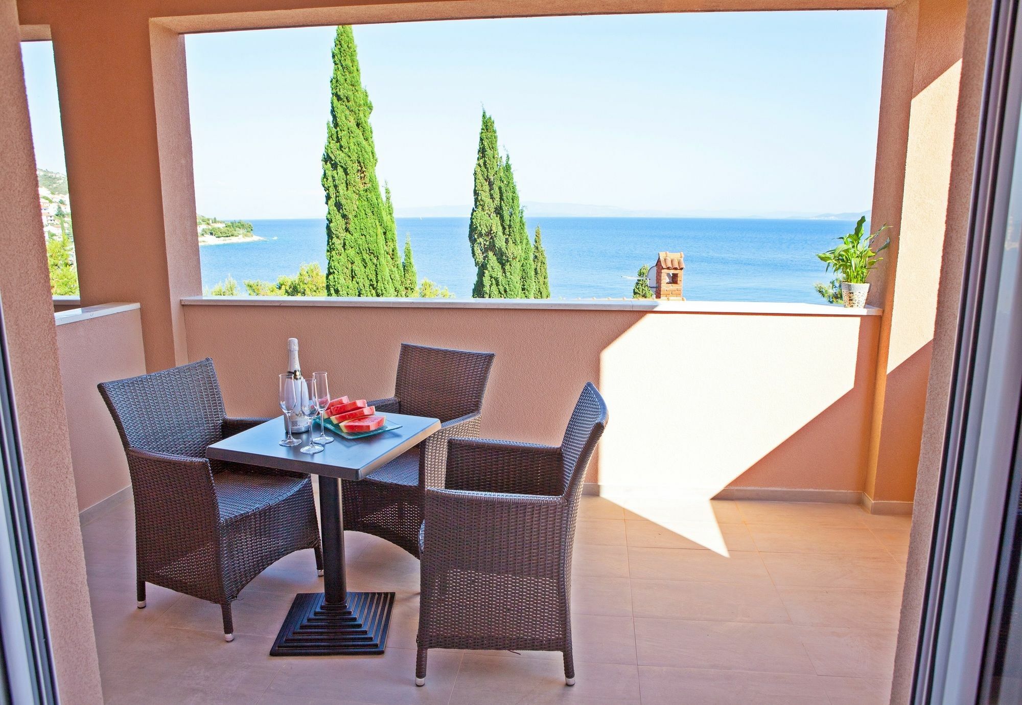 Apartments Marly Trogir Exteriör bild