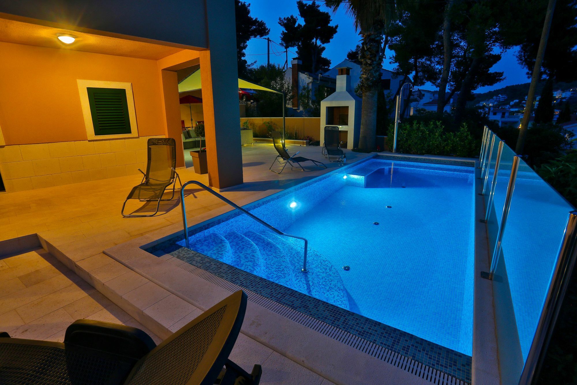 Apartments Marly Trogir Exteriör bild