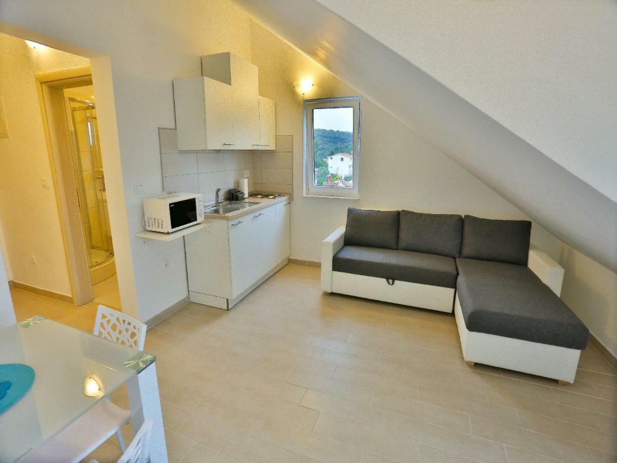 Apartments Marly Trogir Exteriör bild